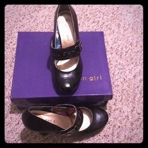 Black leather Mary Janes, still in box!